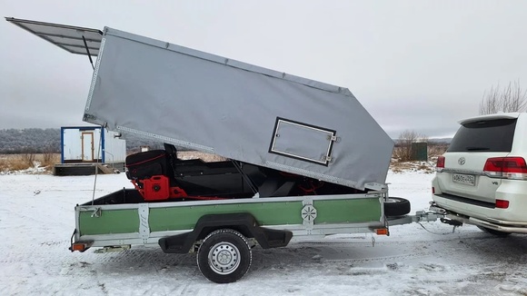 Прицеп VOYAGE Classic 3,6 Бортовой, с тентованным подъемным каркасом, окнами и задней дверью (ш. 1,5; д. 3,6) pitbikemarket.ru